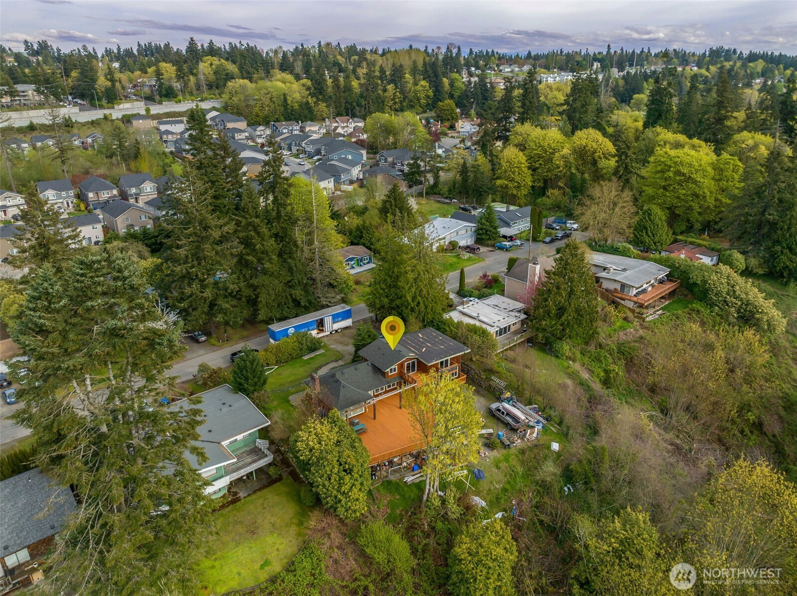 28017 13th Avenue S, Des Moines, WA 98198