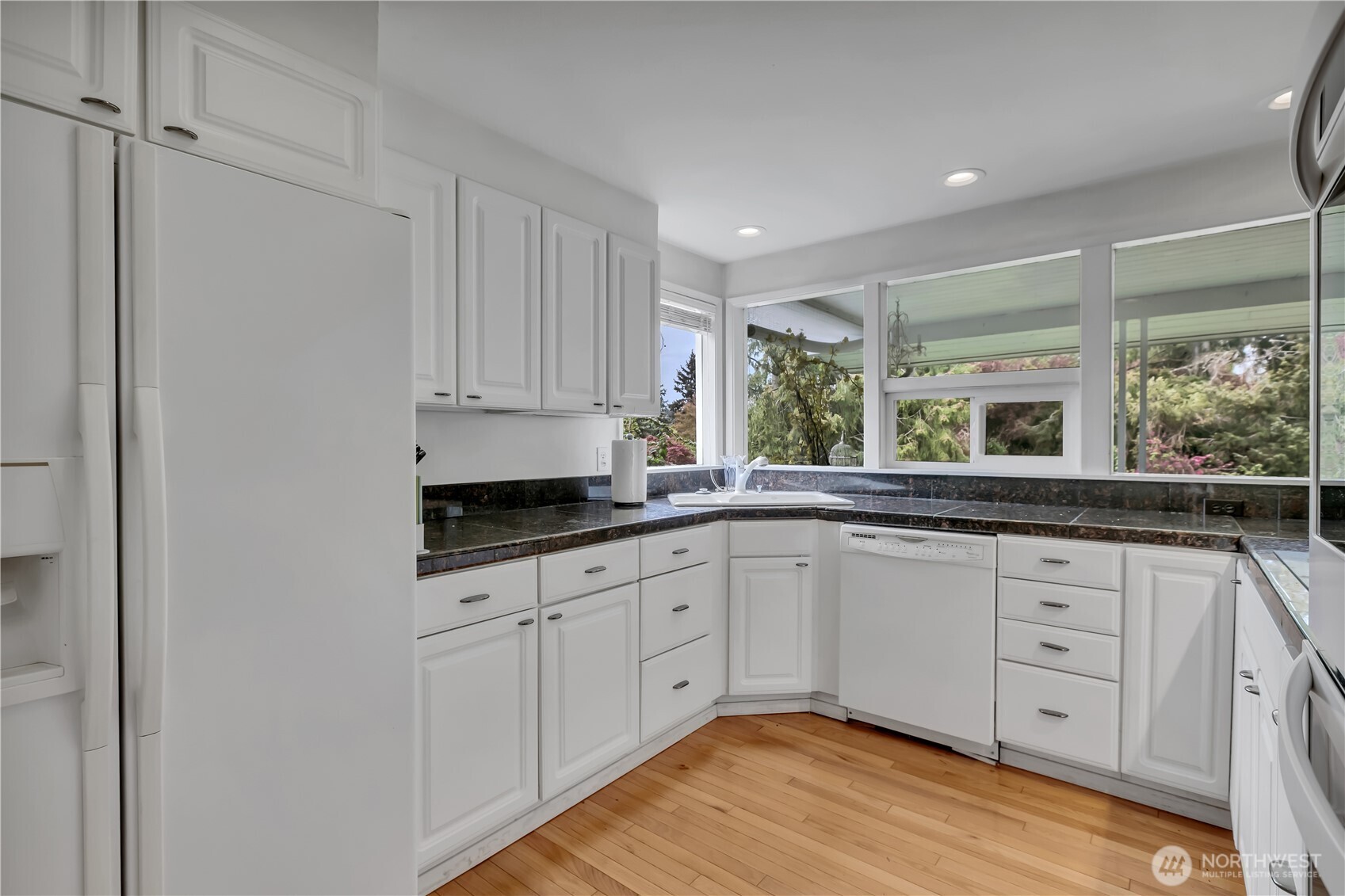 258 SW 176th Place , Normandy Park, WA 98166