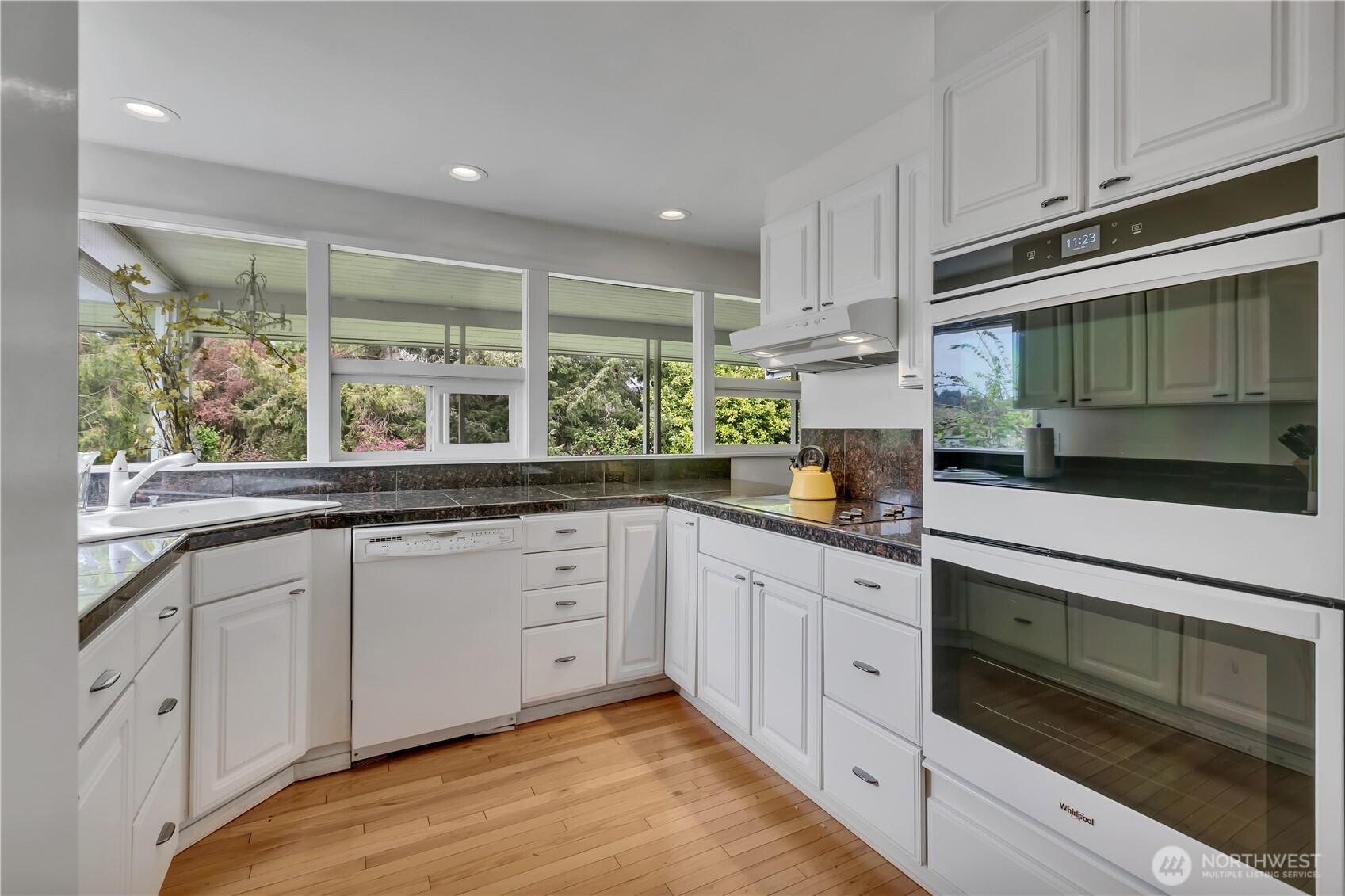 258 SW 176th Place , Normandy Park, WA 98166