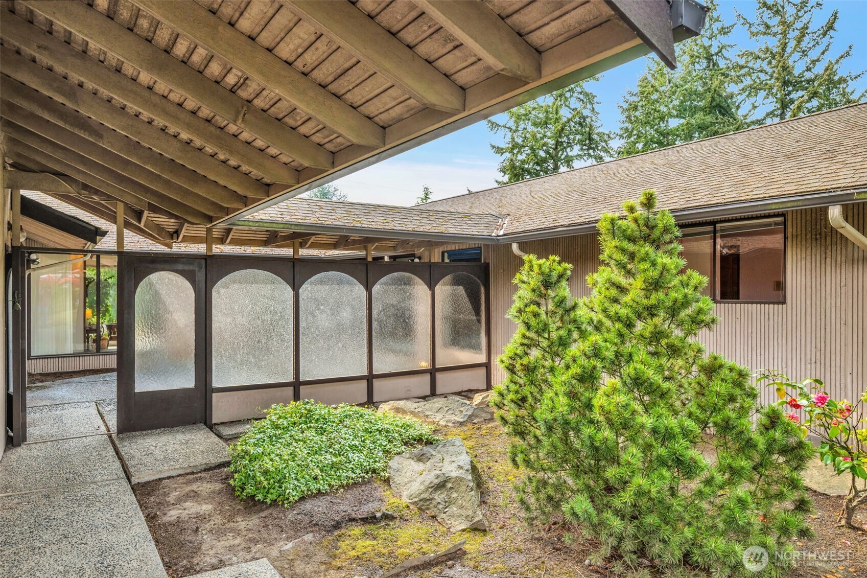 5003 125th Avenue SE, Bellevue, WA 98006