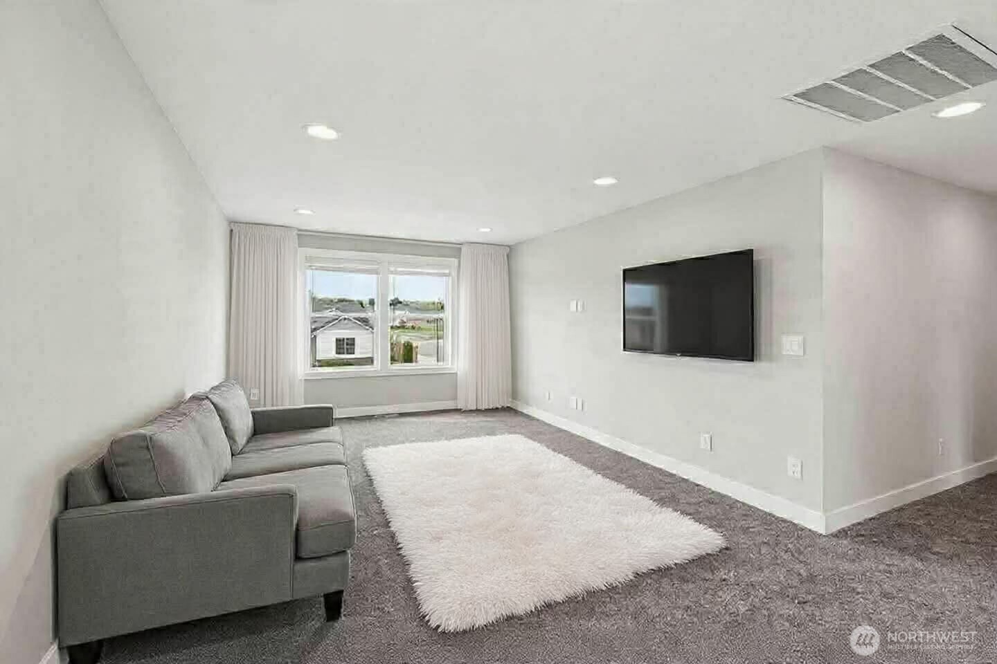 1500 E Nanevicz Avenue , Buckley, WA 98321