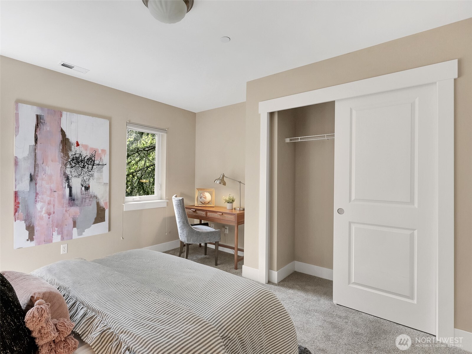 9060 177th Place NE #12, Redmond, WA 98052
