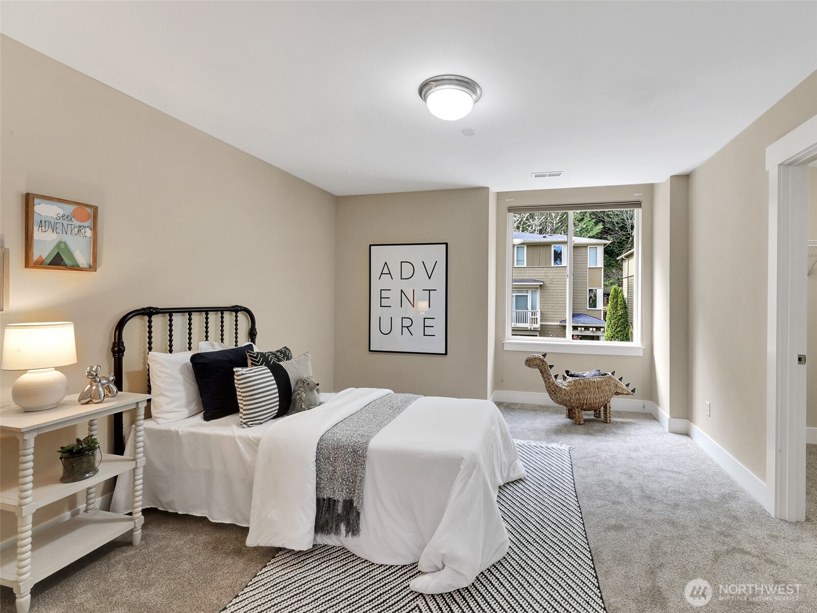 9060 177th Place NE #12, Redmond, WA 98052