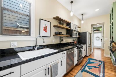 917 18th Avenue #A, Seattle, WA 98122 - Photo 15