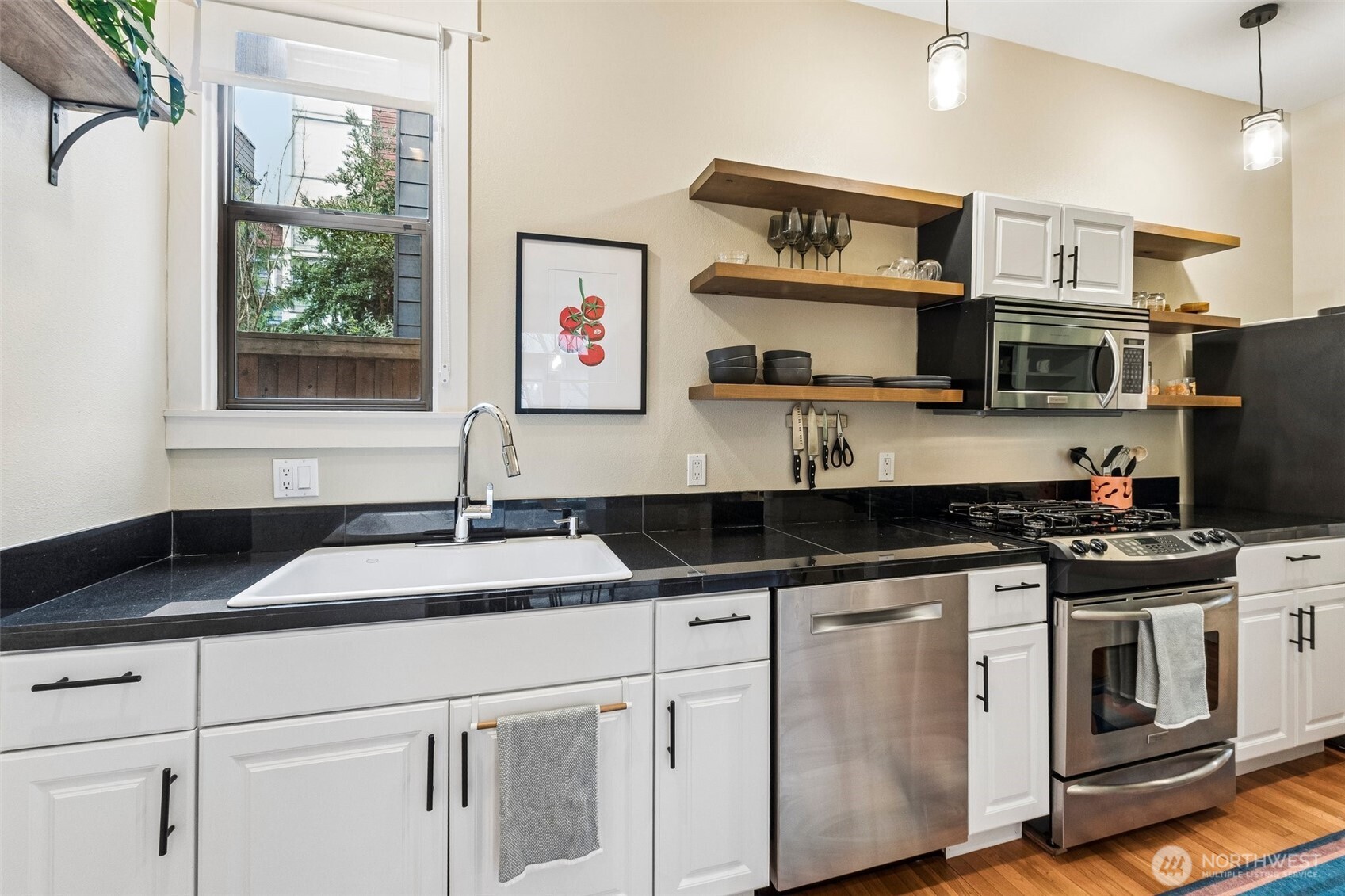 917 18th Avenue #A, Seattle, WA 98122