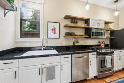 917 18th Avenue #A, Seattle, WA 98122 - Photo 16