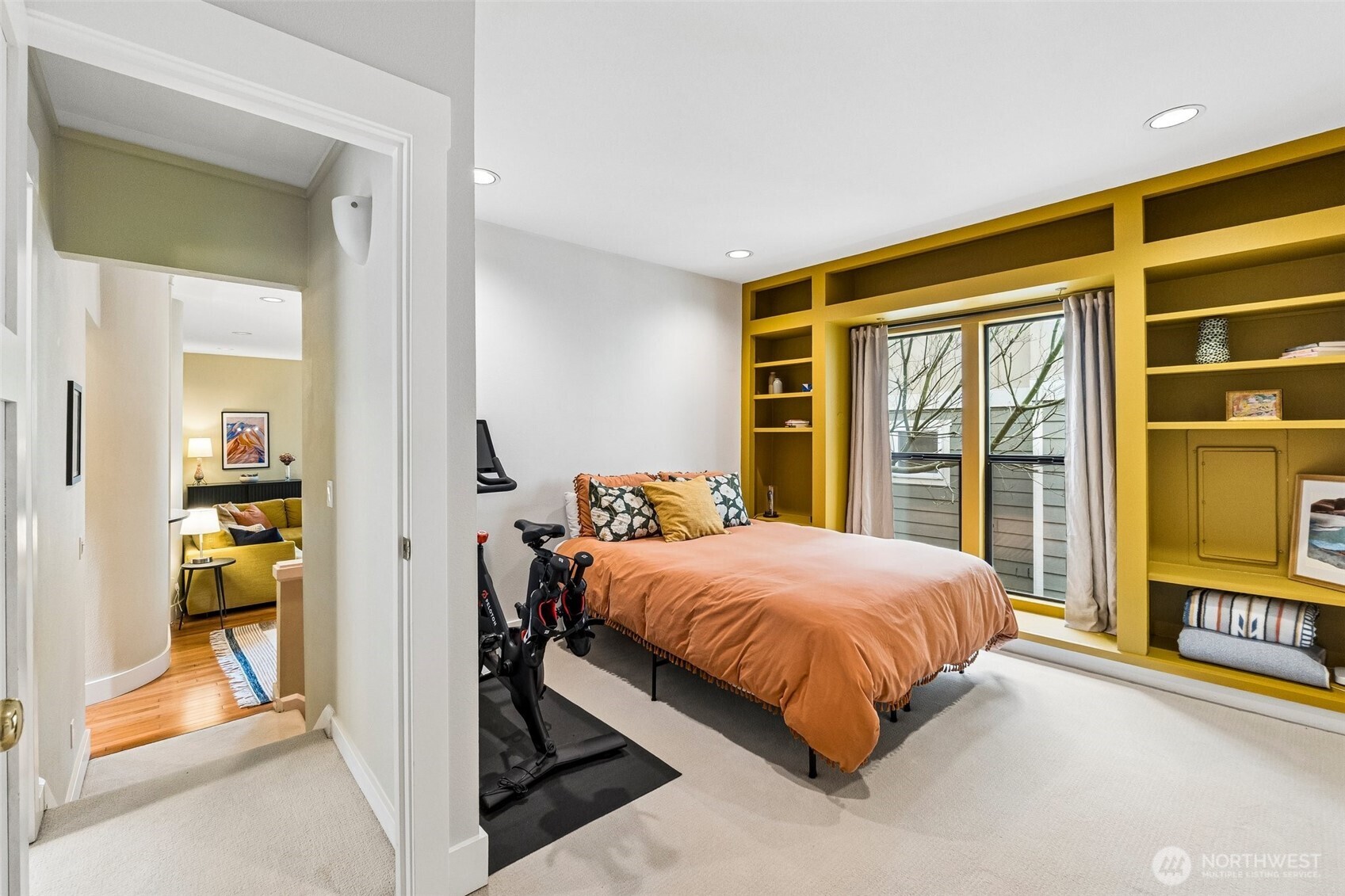 917 18th Avenue #A, Seattle, WA 98122