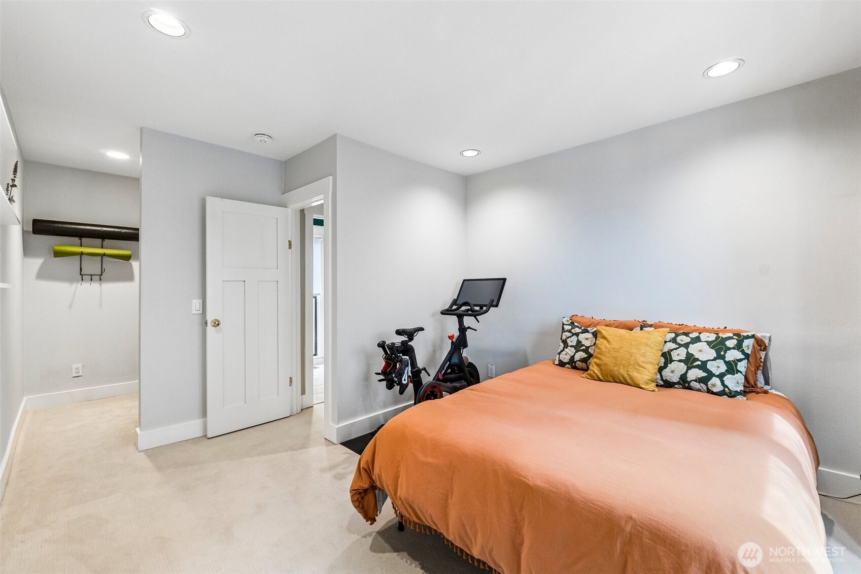 917 18th Avenue #A, Seattle, WA 98122