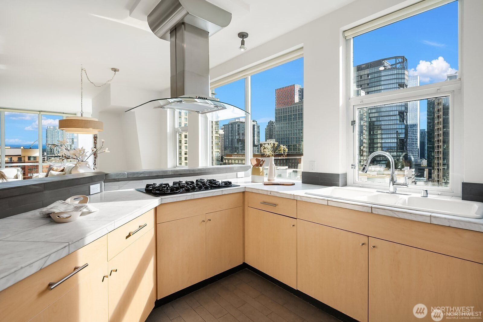 1100 106th Avenue NE #1002, Bellevue, WA 98004