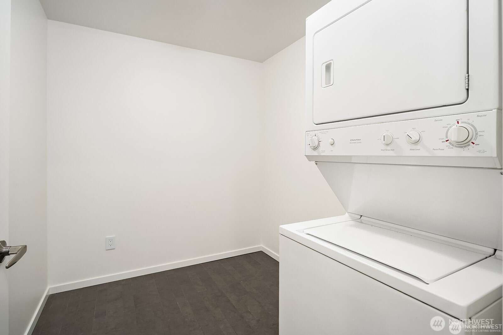 1100 106th Avenue NE #1002, Bellevue, WA 98004