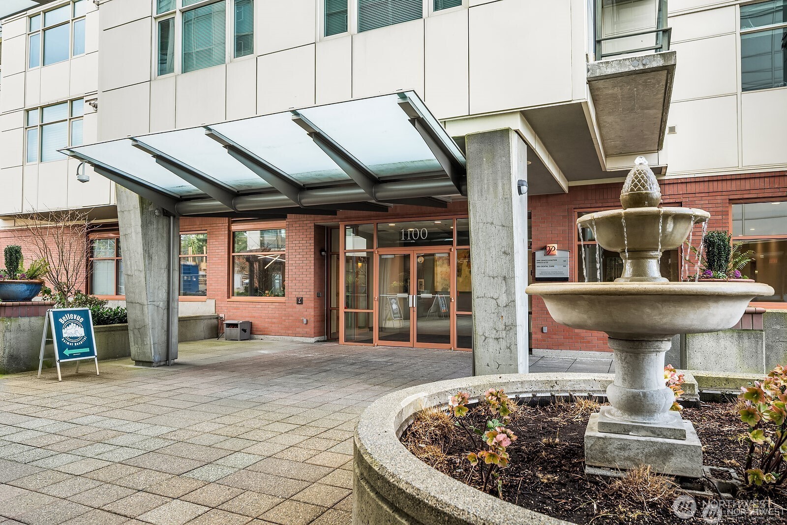 1100 106th Avenue NE #1002, Bellevue, WA 98004