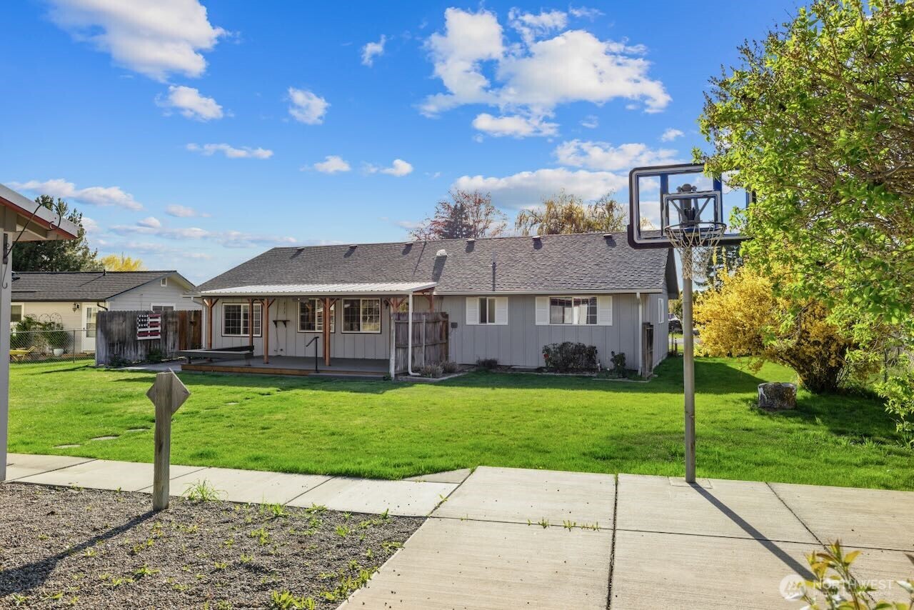 204 N Mason Street , Kittitas, WA 98934