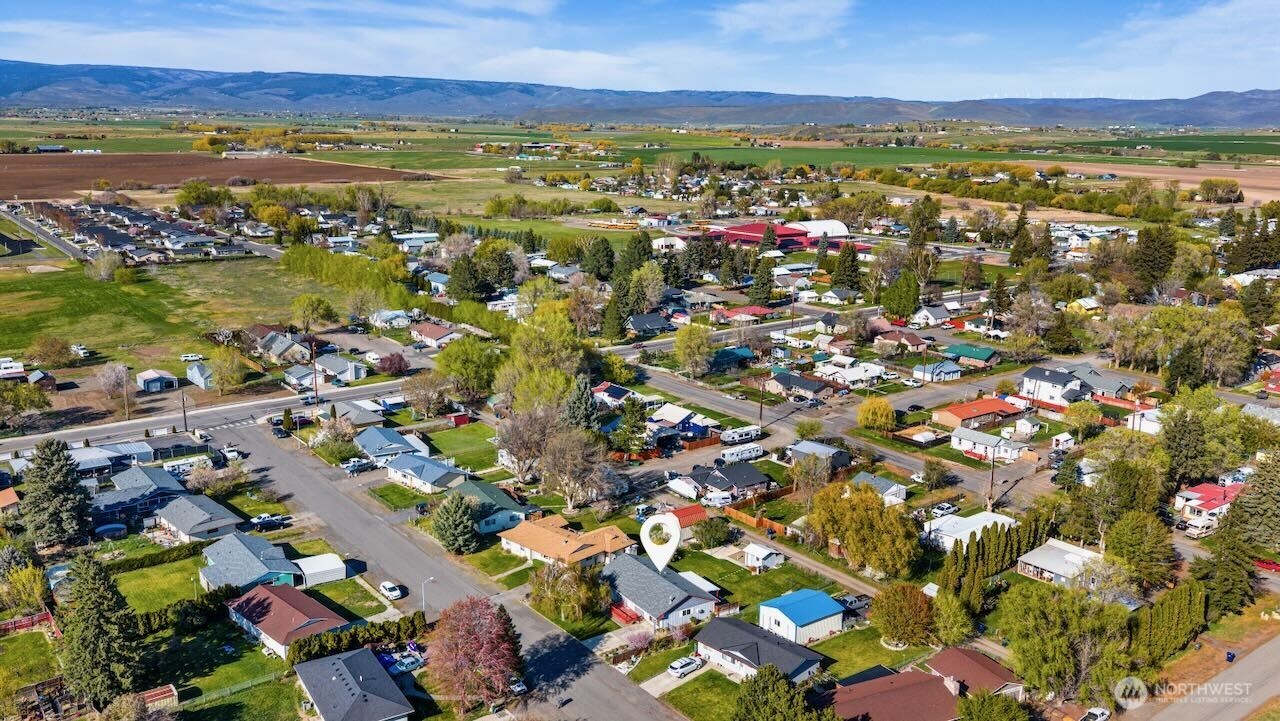 204 N Mason Street , Kittitas, WA 98934