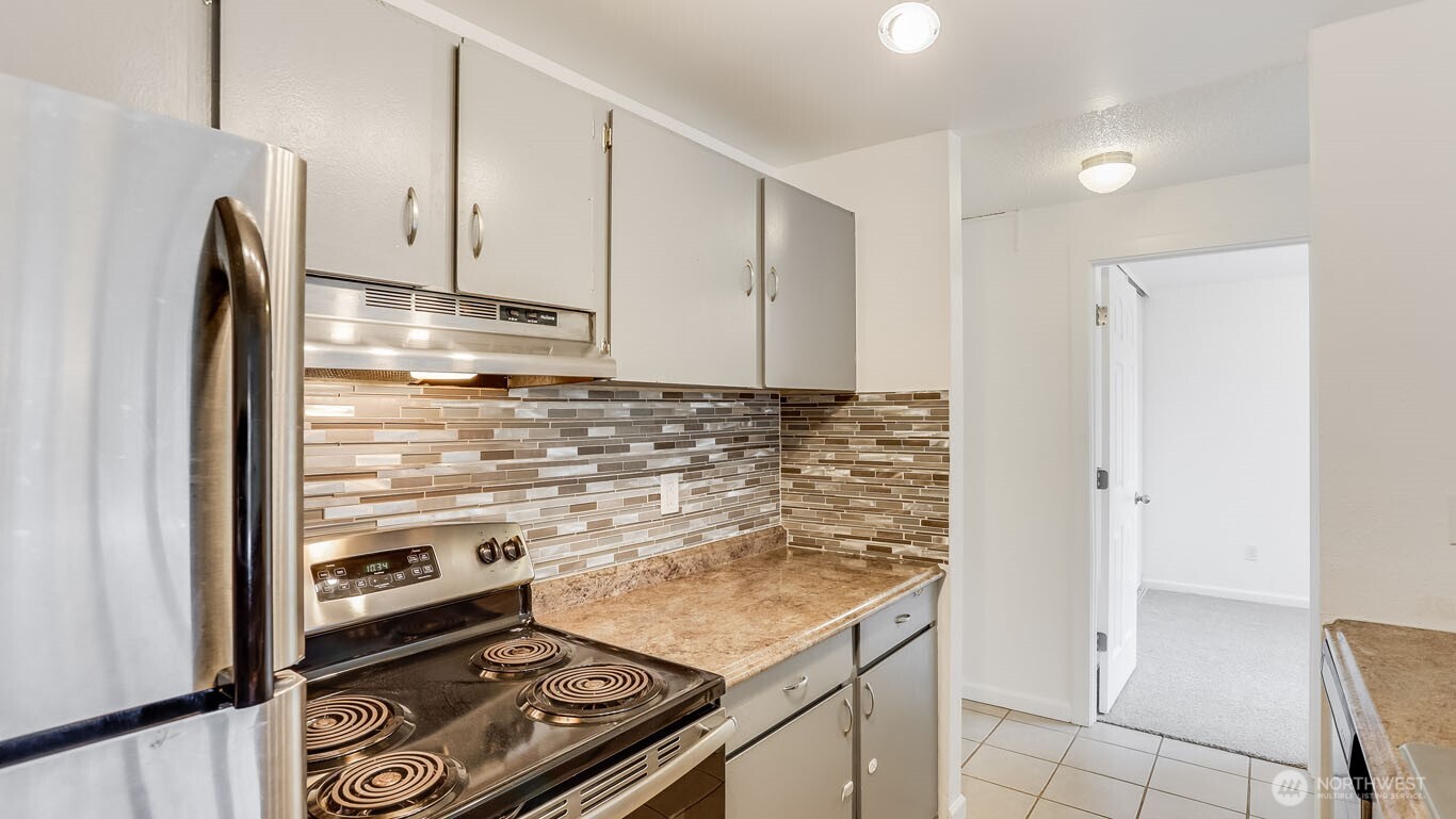 31003 14th Avenue S #D 13, Federal Way, WA 98003