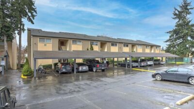 31003 14th Avenue S #D 13, Federal Way, WA 98003 - Photo 2