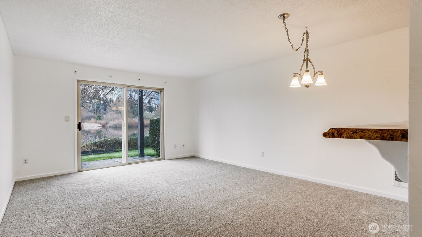31003 14th Avenue S #D 13, Federal Way, WA 98003
