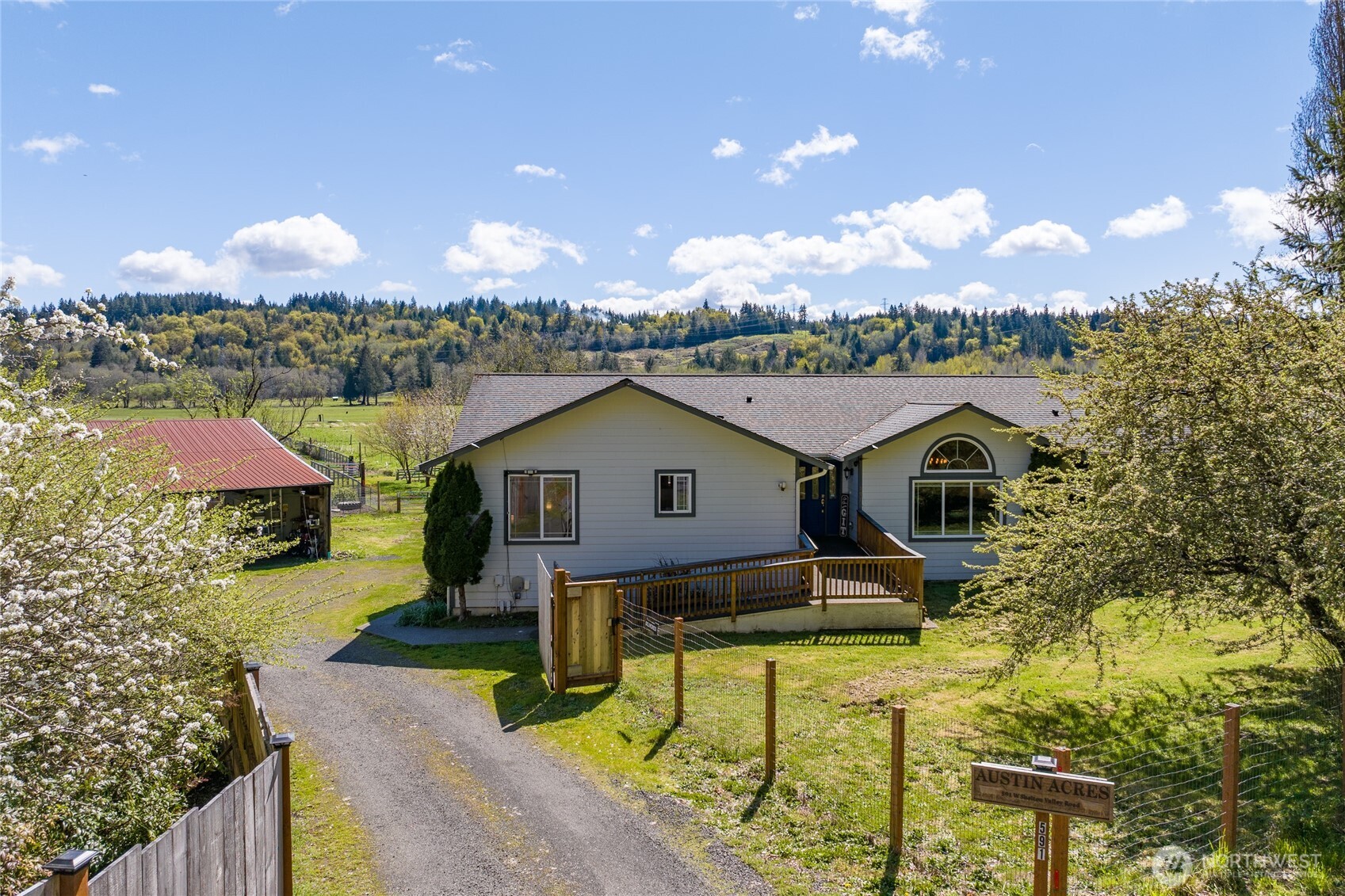 591 W Shelton Valley Road , Shelton, WA 98584