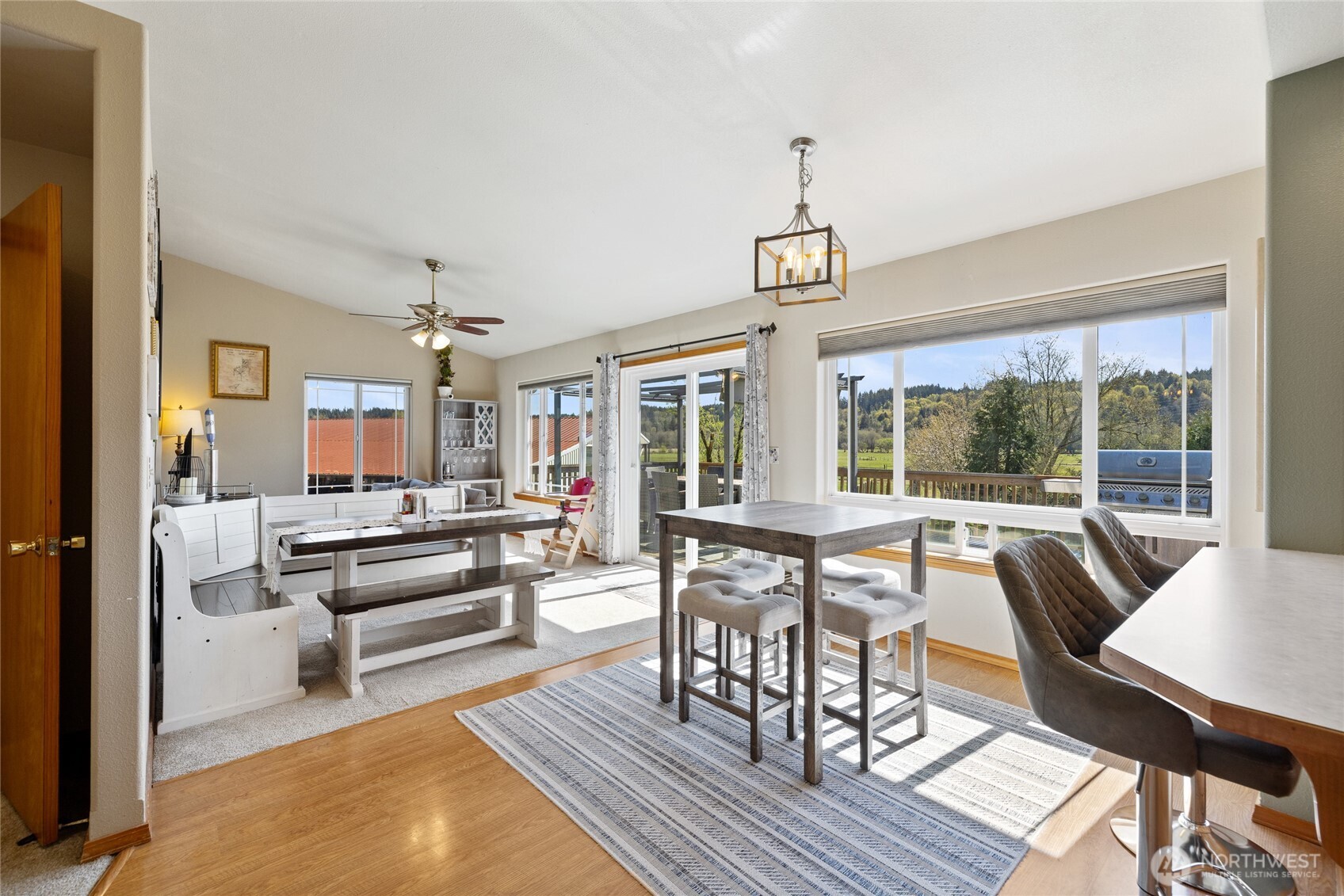 591 W Shelton Valley Road , Shelton, WA 98584
