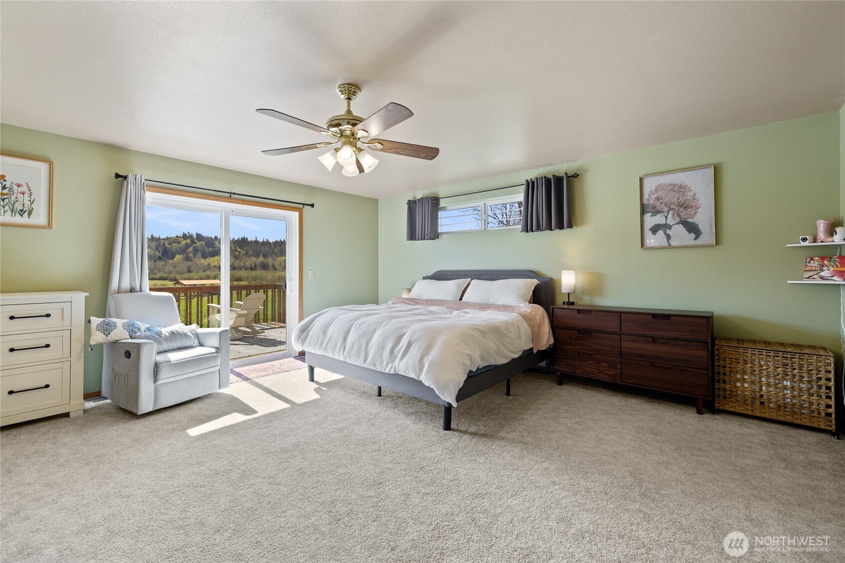 591 W Shelton Valley Road , Shelton, WA 98584