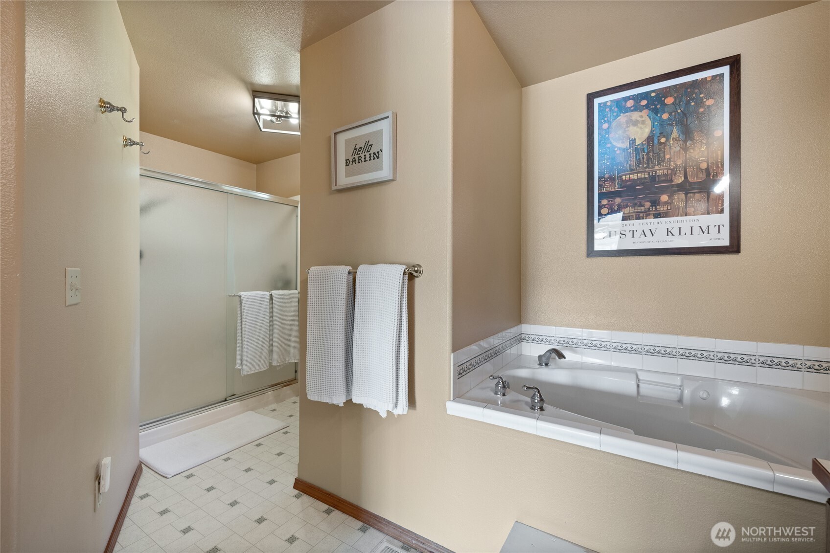 591 W Shelton Valley Road , Shelton, WA 98584