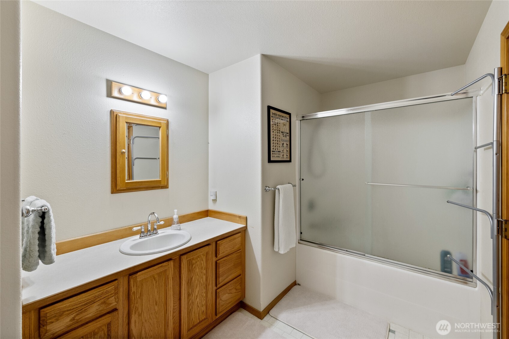 591 W Shelton Valley Road , Shelton, WA 98584