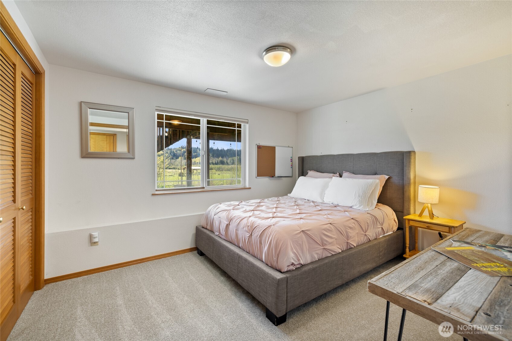 591 W Shelton Valley Road , Shelton, WA 98584