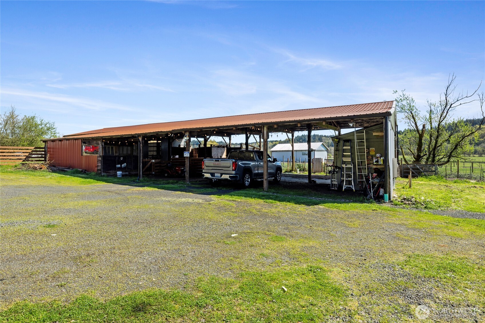 591 W Shelton Valley Road , Shelton, WA 98584