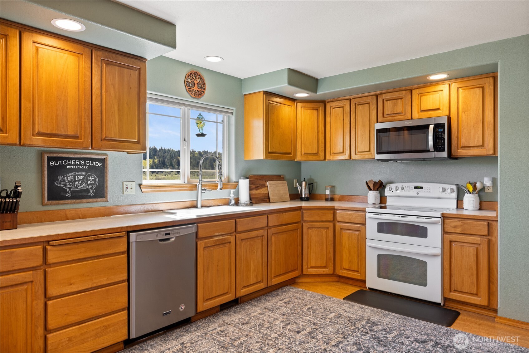 591 W Shelton Valley Road , Shelton, WA 98584
