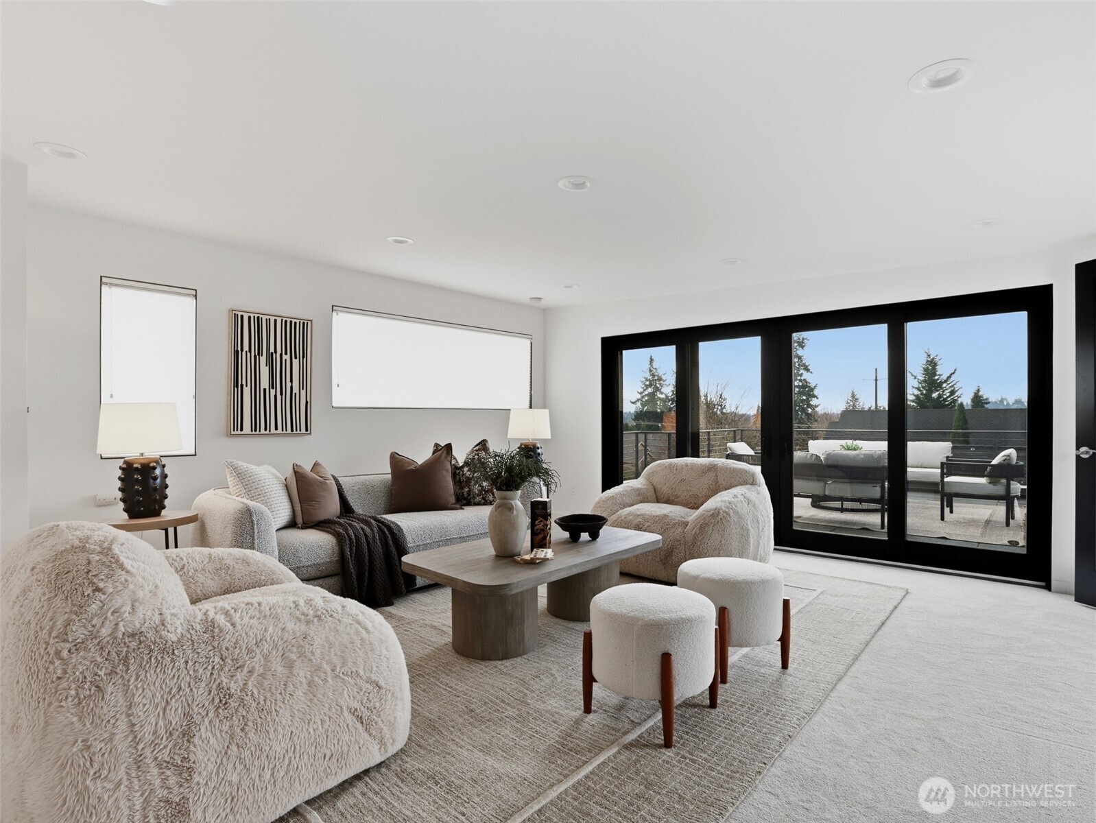 719 99th Avenue NE, Bellevue, WA 98004