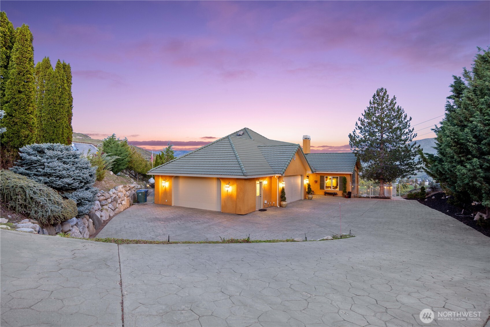 146 Long Drive , Chelan, WA 98816