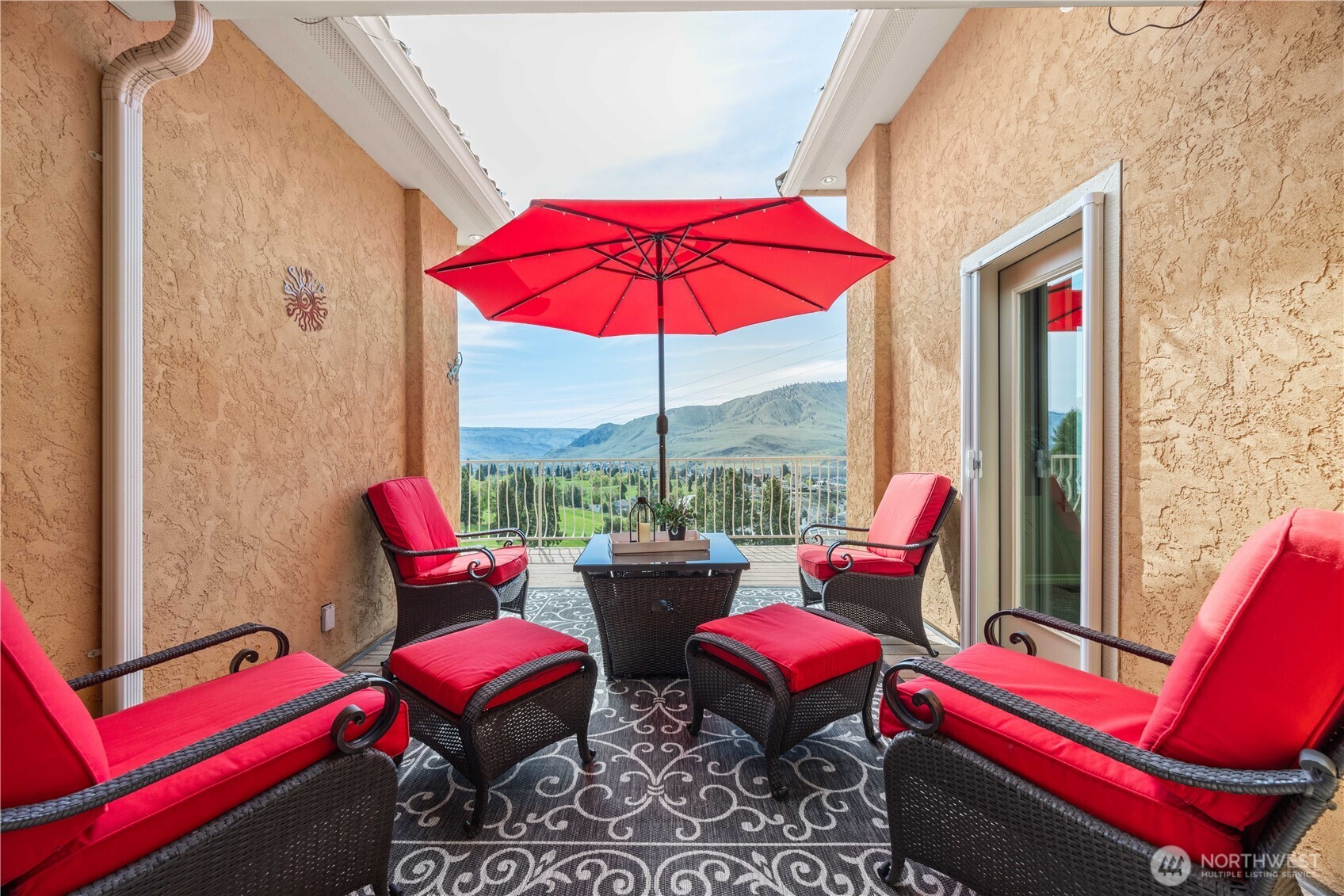 146 Long Drive , Chelan, WA 98816