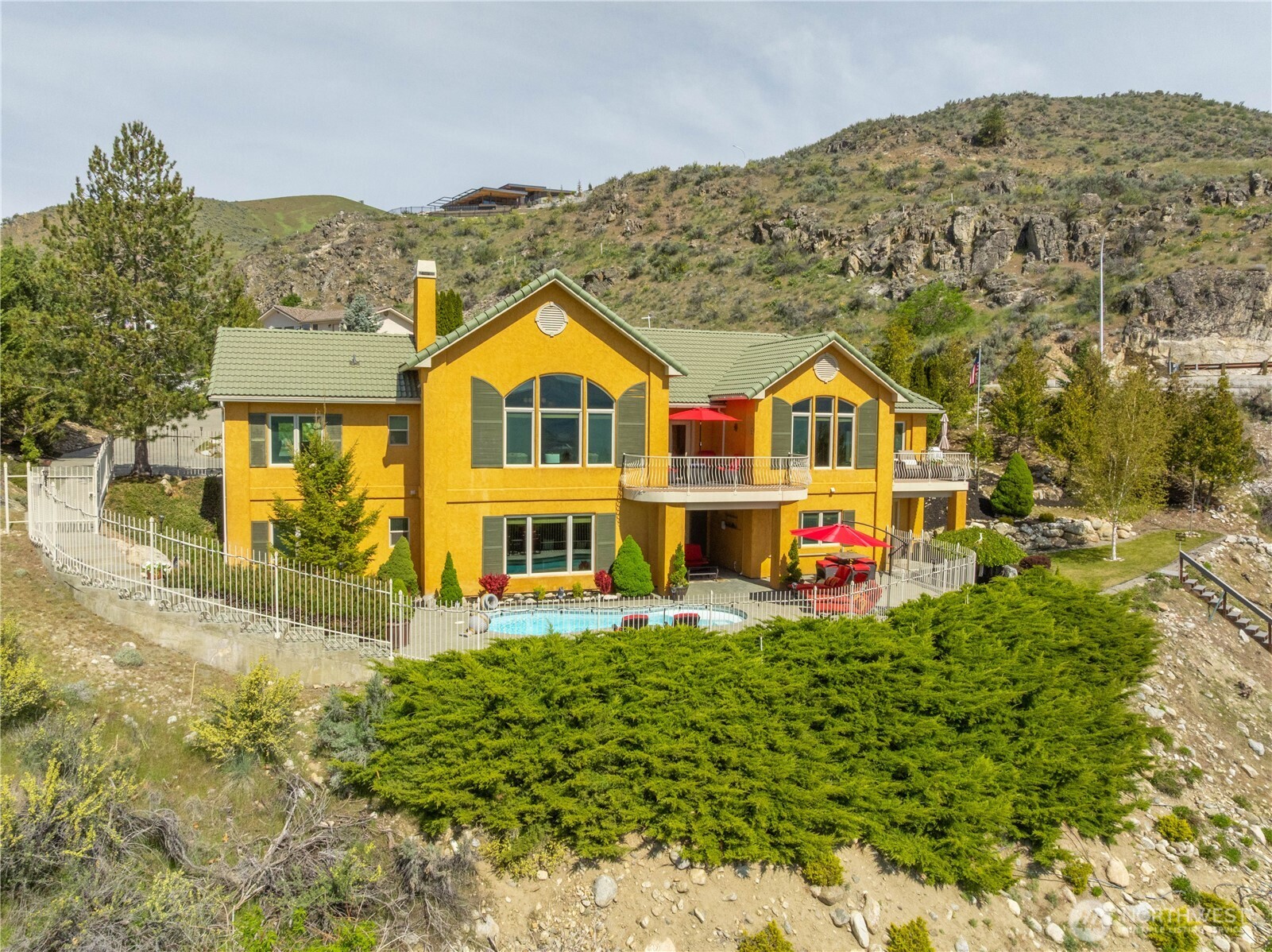 146 Long Drive , Chelan, WA 98816