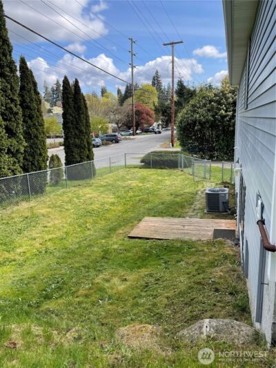 652 ADELE Avenue , Bremerton, WA 98312 - Photo 2