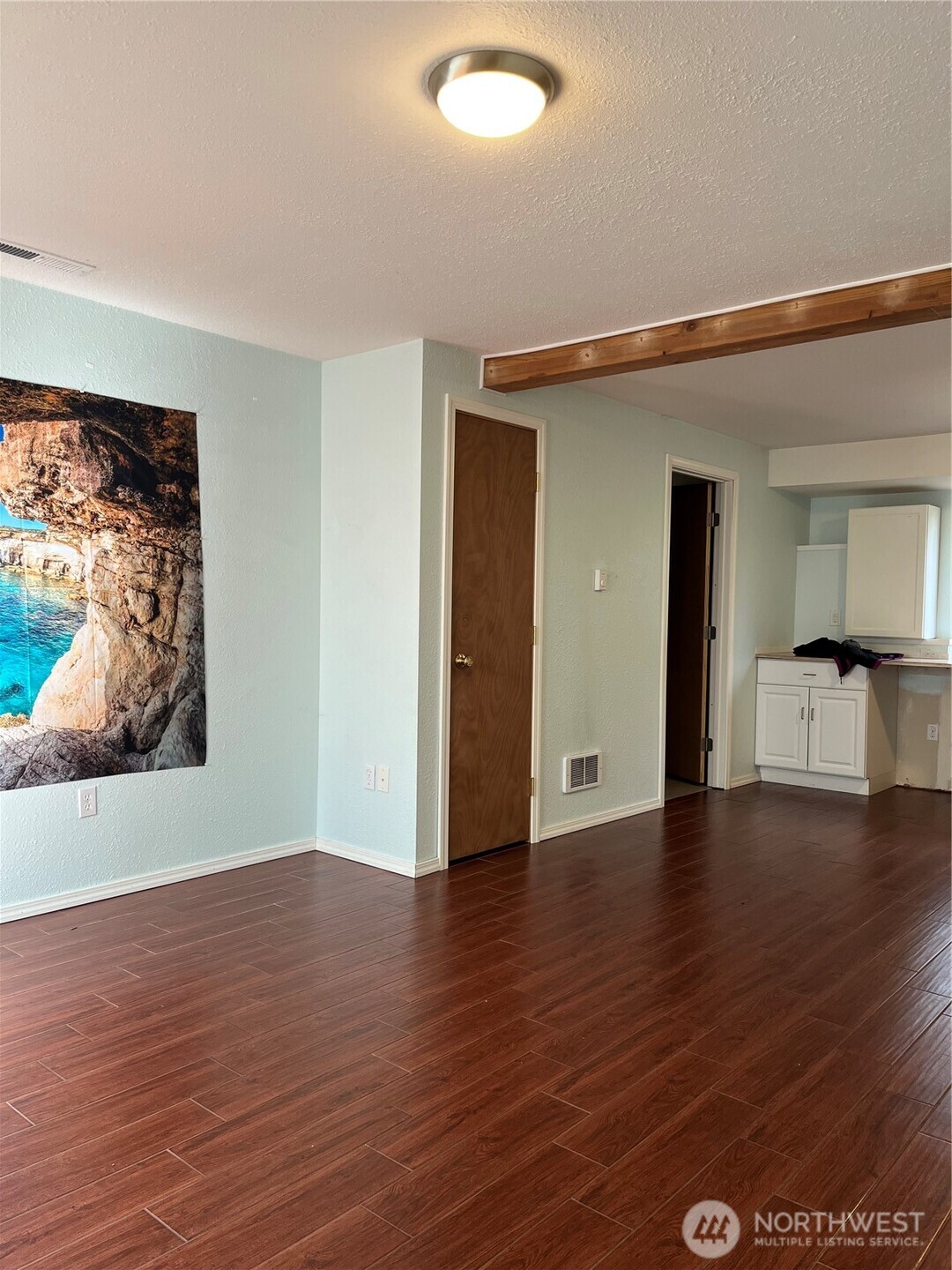 652 ADELE Avenue , Bremerton, WA 98312