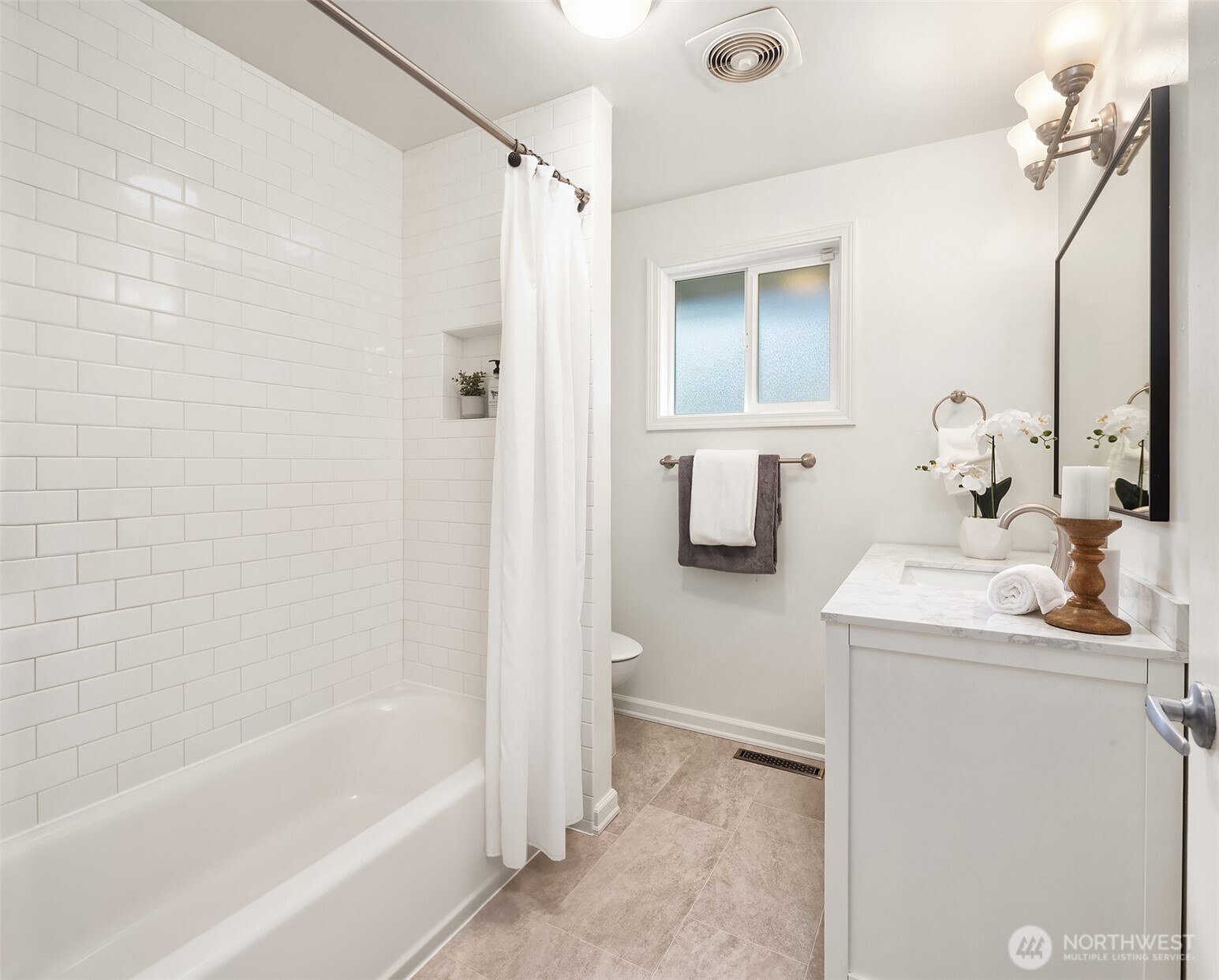 720 View Ridge Drive , Everett, WA 98203
