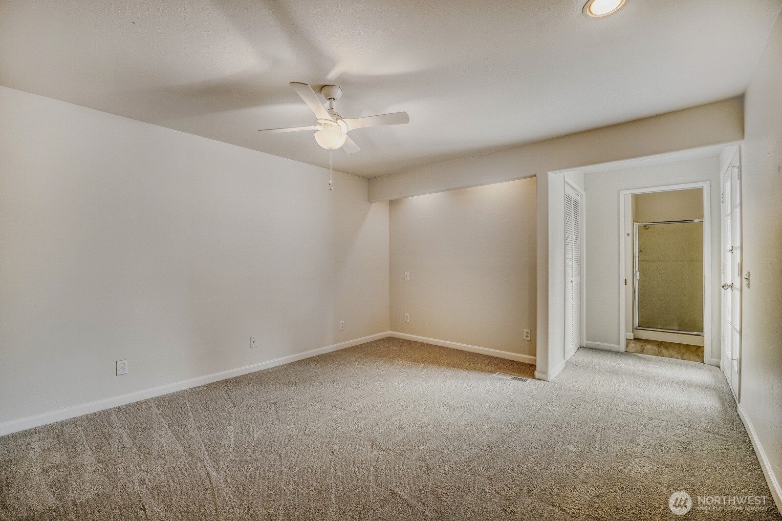 8305 43rd Place W, University Place, WA 98466
