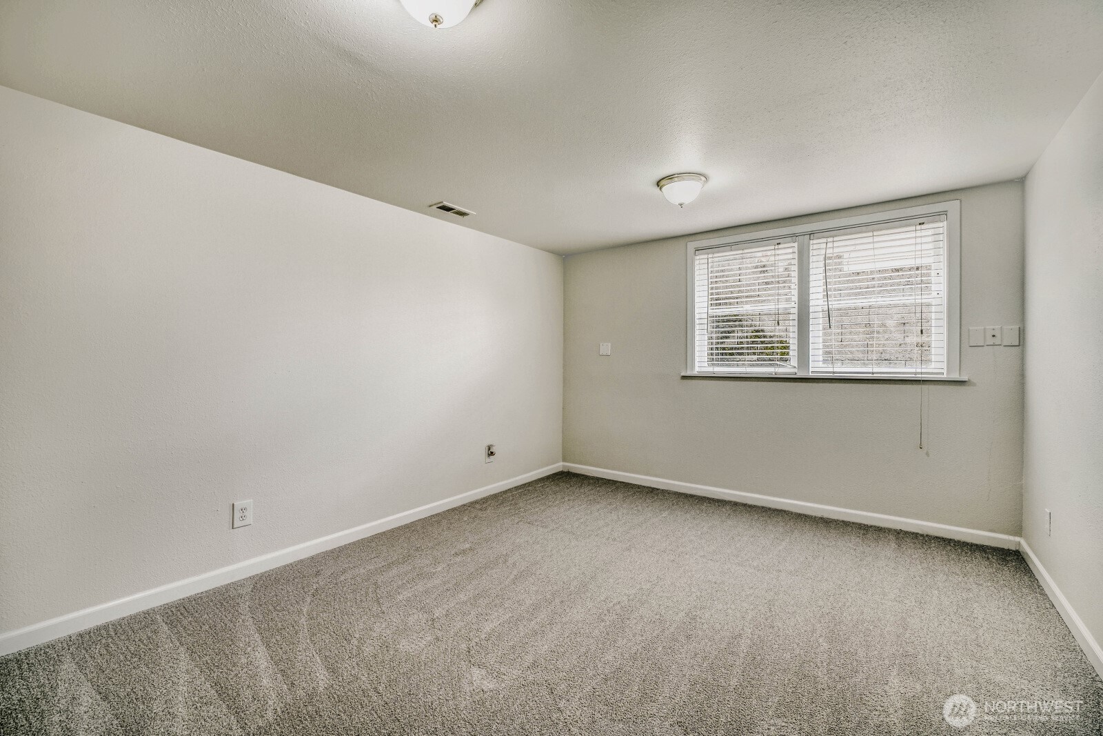 8305 43rd Place W, University Place, WA 98466