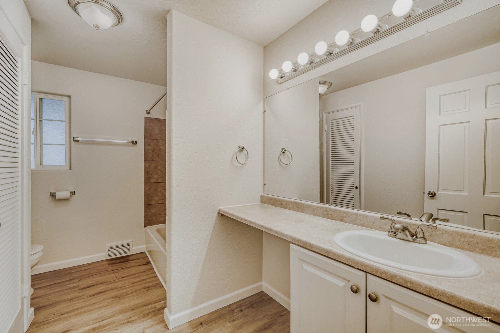8305 43rd Place W, University Place, WA 98466