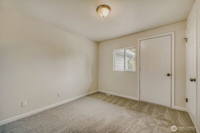 8305 43rd Place W, University Place, WA 98466 - Photo 2