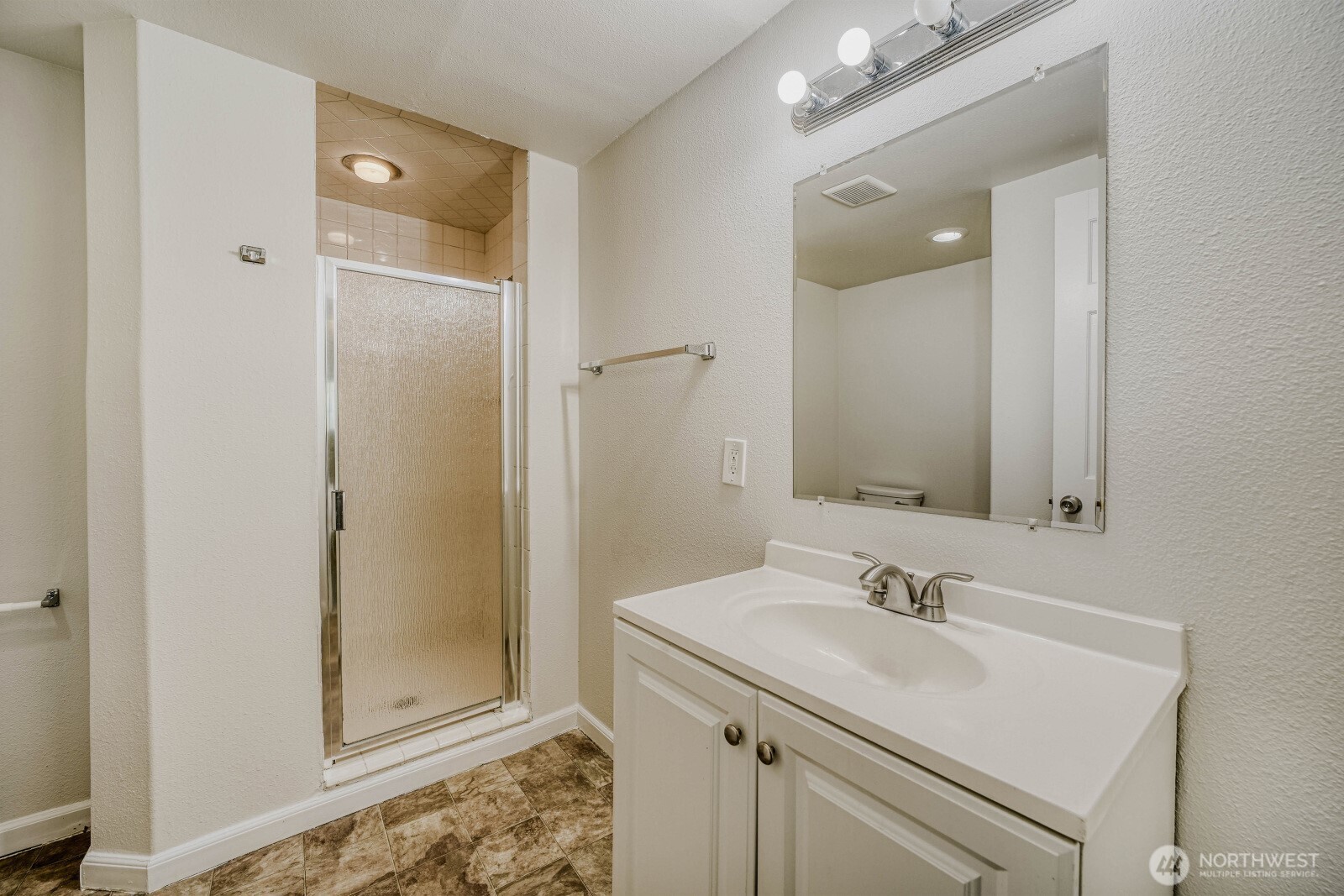 8305 43rd Place W, University Place, WA 98466