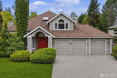 26057 SE 38th St , Sammamish, WA 98029