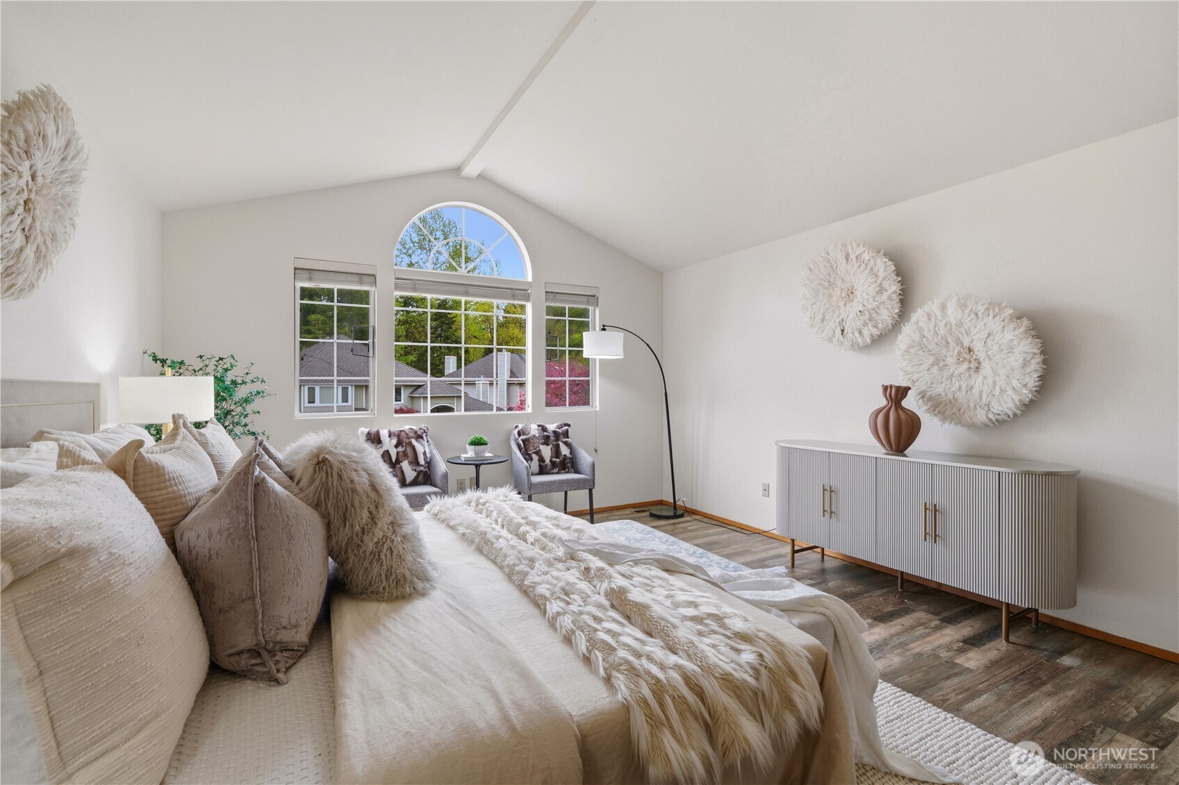 26057 SE 38th St , Sammamish, WA 98029