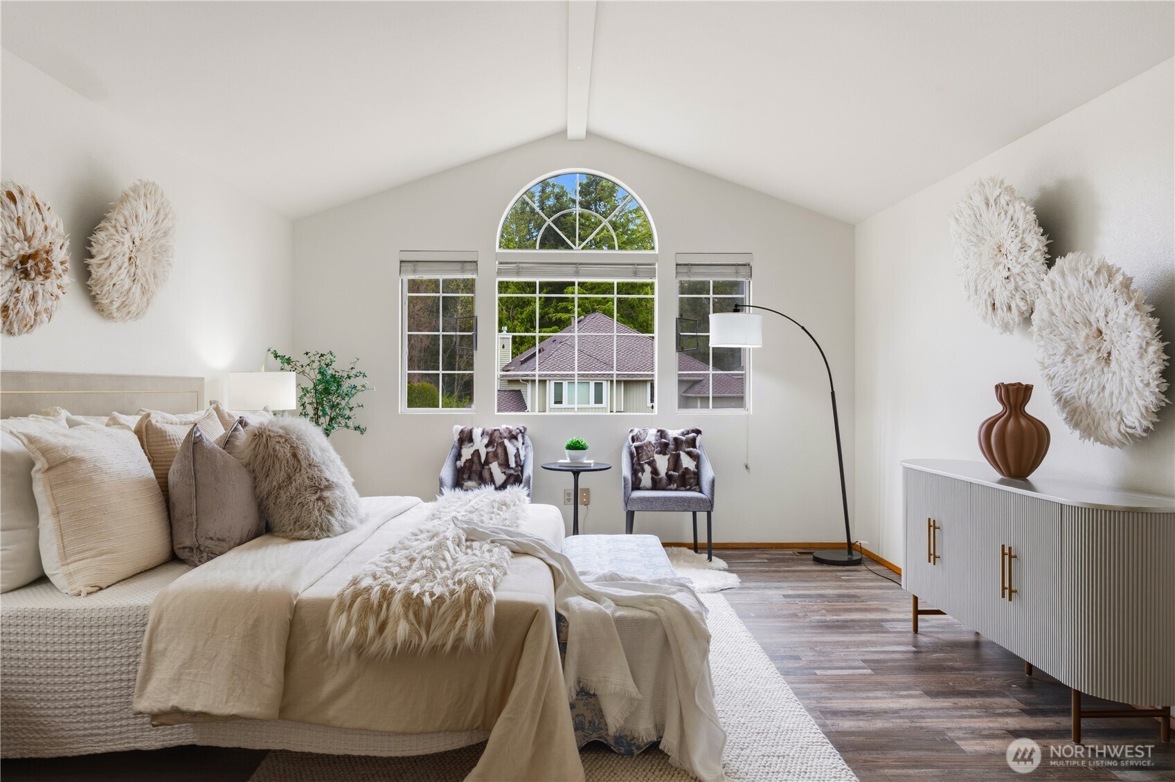 26057 SE 38th St , Sammamish, WA 98029