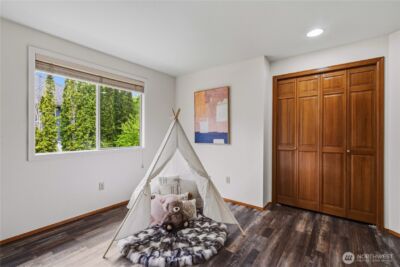 26057 SE 38th St , Sammamish, WA 98029 - Photo 25