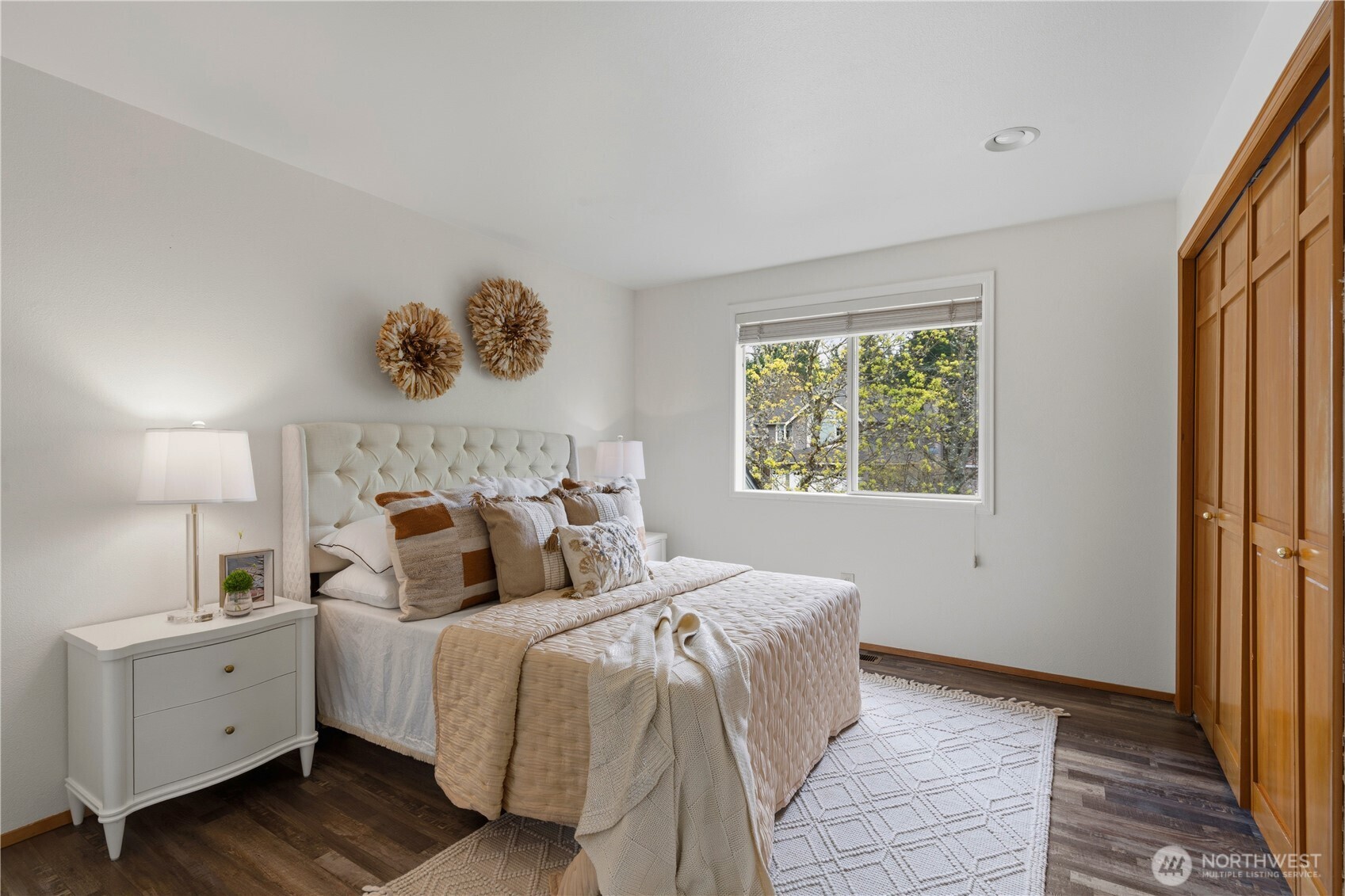 26057 SE 38th St , Sammamish, WA 98029