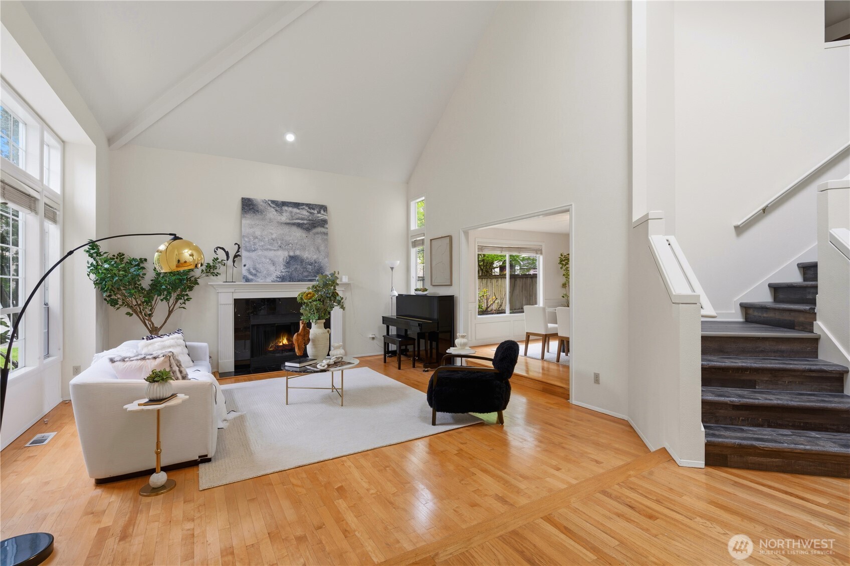 26057 SE 38th St , Sammamish, WA 98029