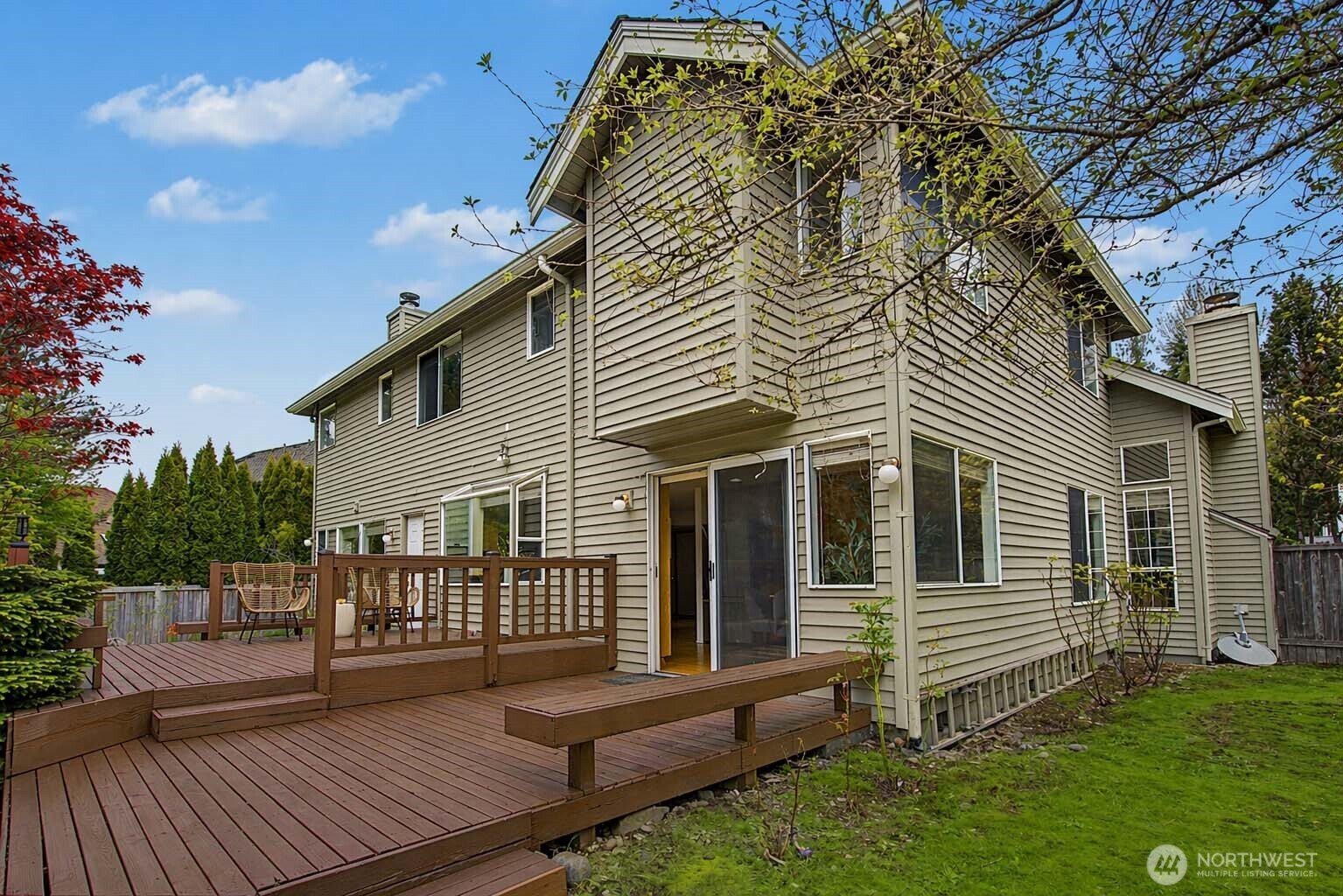 26057 SE 38th St , Sammamish, WA 98029