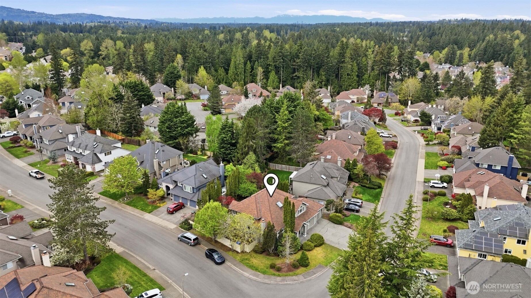 26057 SE 38th St , Sammamish, WA 98029