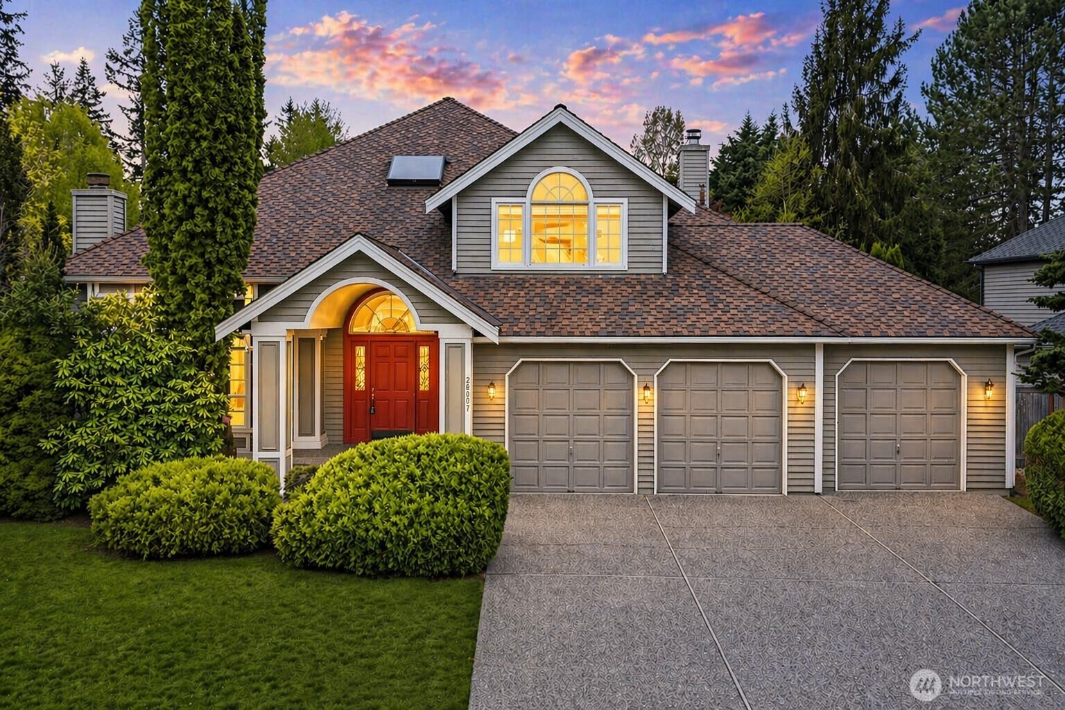 26057 SE 38th St , Sammamish, WA 98029