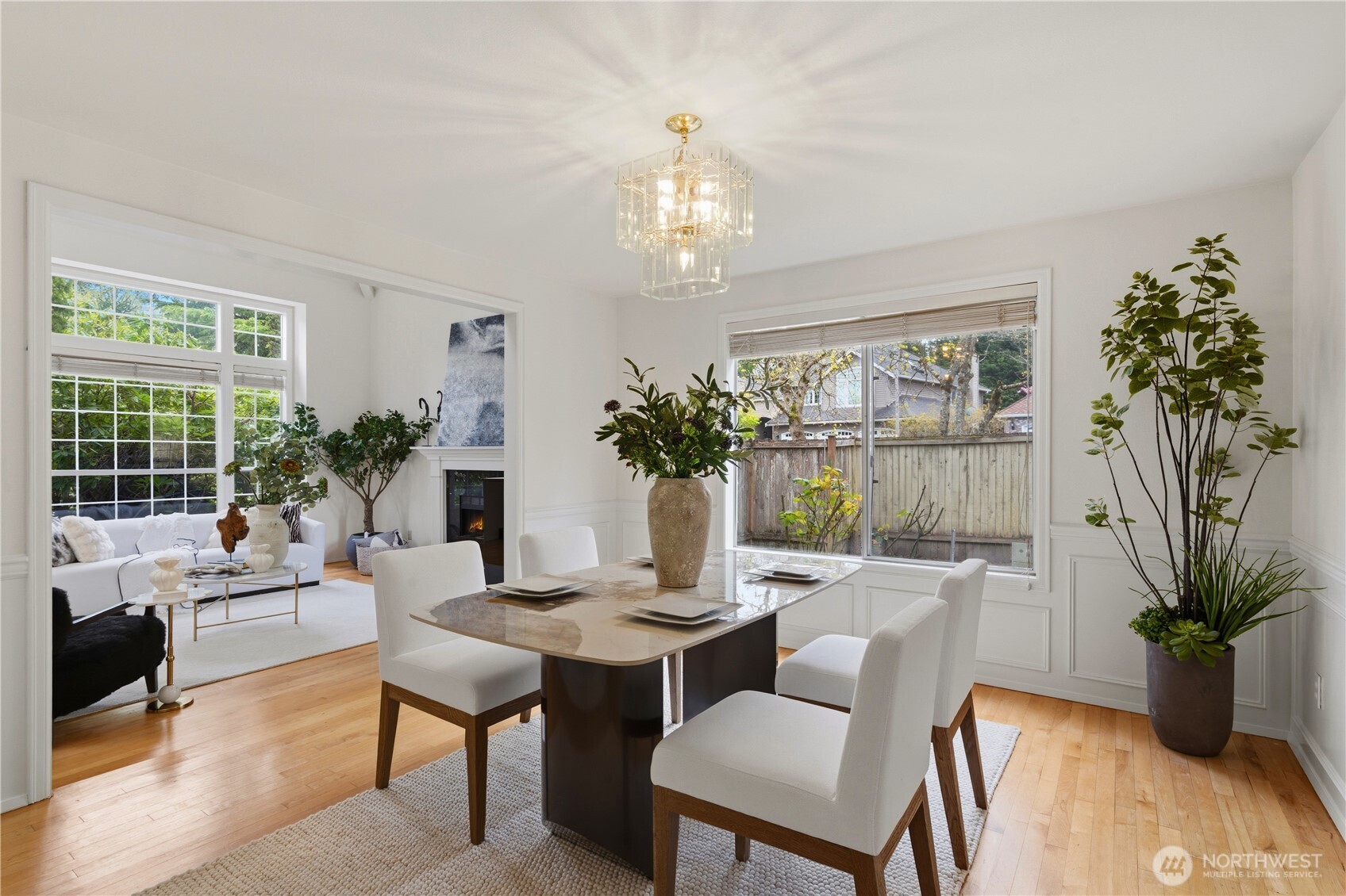 26057 SE 38th St , Sammamish, WA 98029